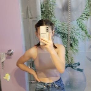 Meet your Posher, Abbie